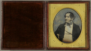 Thumbnail af Halbportrait eines Gentlemans nach links gewa…