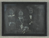 Thumbnail af Group portrait of unidentified children 