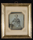 Esikatselunkuvan Portrait of a woman, three-quarter length, se… näyttö