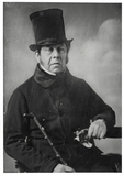 Esikatselunkuvan portrait of a seated man wearing a top hat näyttö