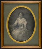 Visualizza Portrait of an unknown woman anteprime su