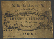 Miniaturansicht Vorschau von photographer label of Mrs Chesnel et Glénisso…