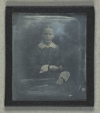 Miniaturansicht Vorschau von Portrait of unidentified woman