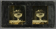 Miniaturansicht Vorschau von Stilleven met glazen fruitschaal gevuld met f…