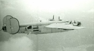 Maritieme patrouillebommenwerper Consolidated B-24J Liberator Mk. GR VI, toestel A (1944-1946) van het 321 Squadron op Cocos Island