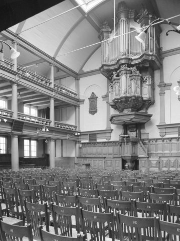 Kreek sextant Pijnboom Keizersgracht 102, interieur, preekstoel en orgel in Rode Hoed -
