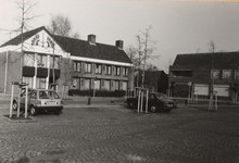 <p>Voormalig politiegroepsbureau aan de Markt 1988</p>
