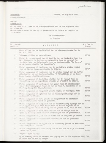 Notulen van de gemeenteraad van Leeuwarderadeel 1982-08-26
