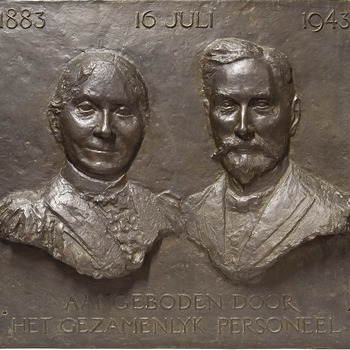 Bronzen plaquette ter gelegenheid van het 60-jarig bestaan van de Nettenfabriek in 1943