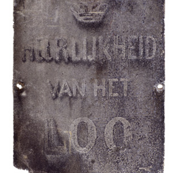 grensplaat met opschrift 'Heerlijkheid van Het Loo', eind 18e eeuw
