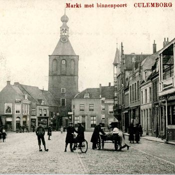Ansichtkaart, voorstellende de Markt te Culemborg, circa 1915