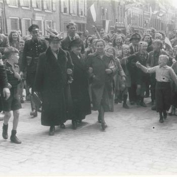 Foto, voorstellende bevrijding te Culemborg mei 1945