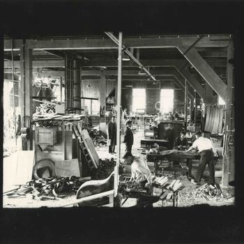 Foto, voorstellende meubelfabriek Palumbus, Beusichemsedijk te Culemborg, circa 1930