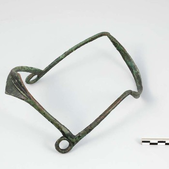 Kaptoom (neusfront) van brons, deel van een paardentuig uit de Romeinse tijd