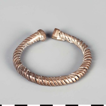 Armband van zilver uit de Romeinse tijd