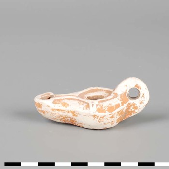 Olielamp van aardewerk uit de Romeinse tijd