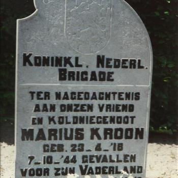 Grafsteen, Marius Kroon, Prinses Irene Brigade
