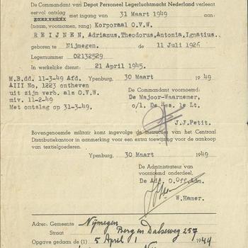 Verlofpas,  ( ontslag ) voor A. Reijnen geboren te Nijmegen op 11 juli 1926