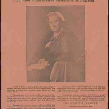 Vel oranje papier, met portret van Kon. Wilhelmina, tekst: "31 Augustus 1946 Hair Maulid Seri Baginda Maharadja Wilhelmina"