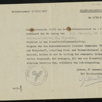 Brief van Telefoondistrict Arnhem dat de woning van K,J, Jannink voorzien is van diensttelefoonaansluiting en dus vrij van inbeslagname,  d.d. Arnhem 27 januari 1944