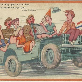 ansichtkaart met de afbeelding van een jeep met daarin twee soldaten en een aantal burgers die door hen verlost zijn van de Duitse bezetter