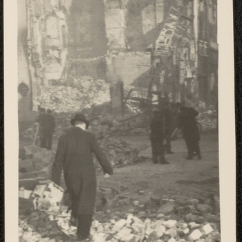 Bombardement Nijmegen 22 februari 1944; Amateurfoto - Fa. Kloosterman