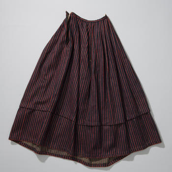 Gestreepte wollen rok uit de Achterhoek, voor 1955