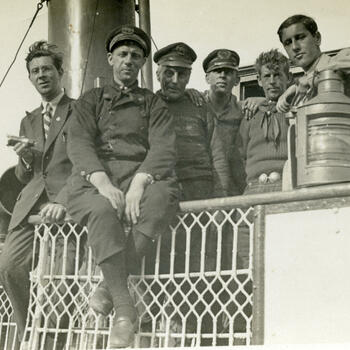 Personeel van de veerboot Insula, 1930–1940