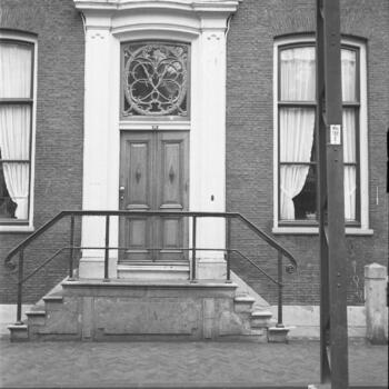 Voordeur herenhuis, Noordwijk Binnen, 1943
