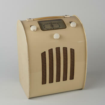 Draagbare radio, Engeland, 1946–1950