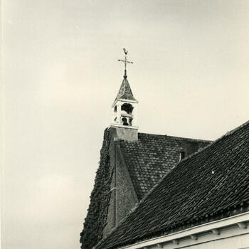 Dakruiter van een kerk, Vuren, 1985