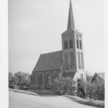 N.H.-kerk vanaf de Lekdijk