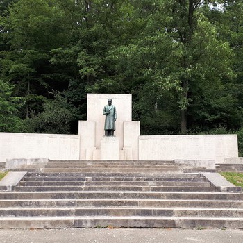 Het Lorentz Monument