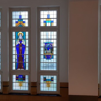 Glas-in-loodramen klooster Jozefkerk