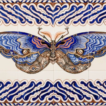 Tegeltableau 'Fantasy Moth', vervaardigd door Judith Ryan in Canada in 1991