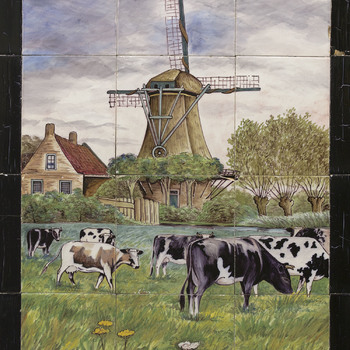 Tegeltableau van keramiek, onderglazuur, voorstellende een landschap gemaakt in Nederland ca. 1900-1925