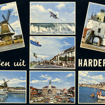 Prentbriefkaart getiteld 'Groeten uit Harderwijk'