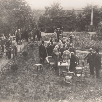   Bezoek "Gelre"aan Ammerzoden op 10 Juni 1926 ten huize Molenwerf.
