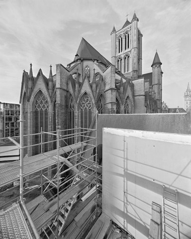 Gent, Koorpartij Sint-Niklaaskerk en klokkenstoel in opbouw