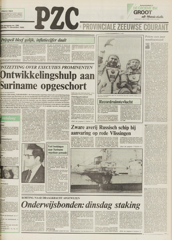 Provinciale Zeeuwse Courant 1982-12-11